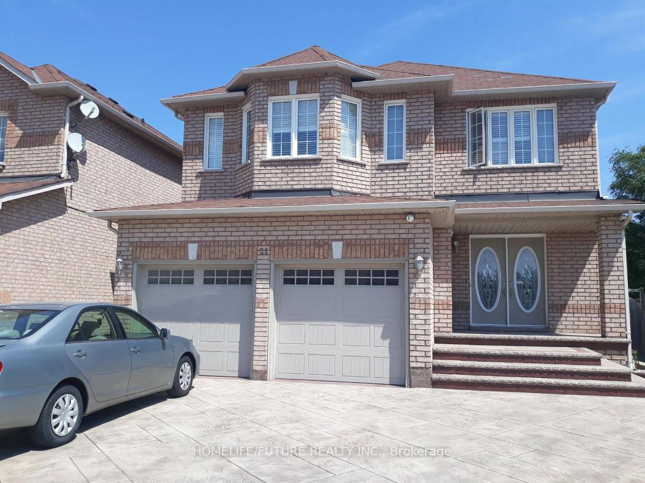 Beautiful 2 Bedroom Basement, Separate Entrance.