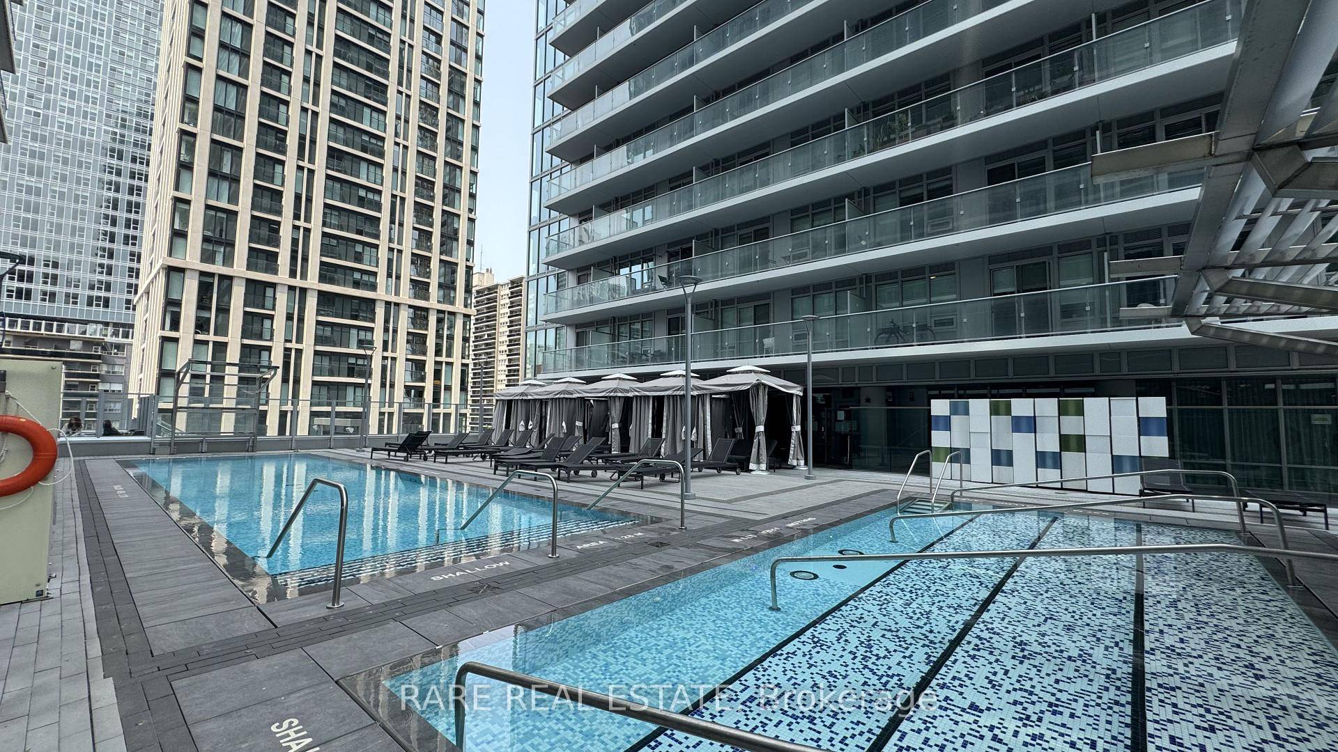 Stylish two bedroom corner suite in the heart of Yonge amp ; Eglinton features a split bedroom layout and two private balconies !