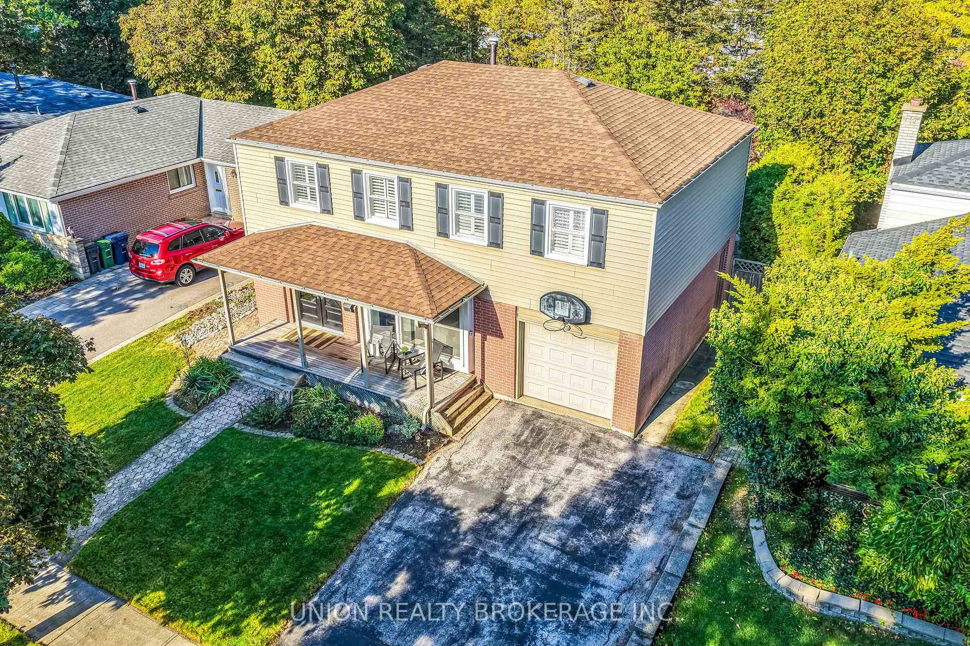 Welcome to this charming and spacious four bedroom home nestled in beautiful Guildwood and within the coveted Elizabeth Simcoe school district.