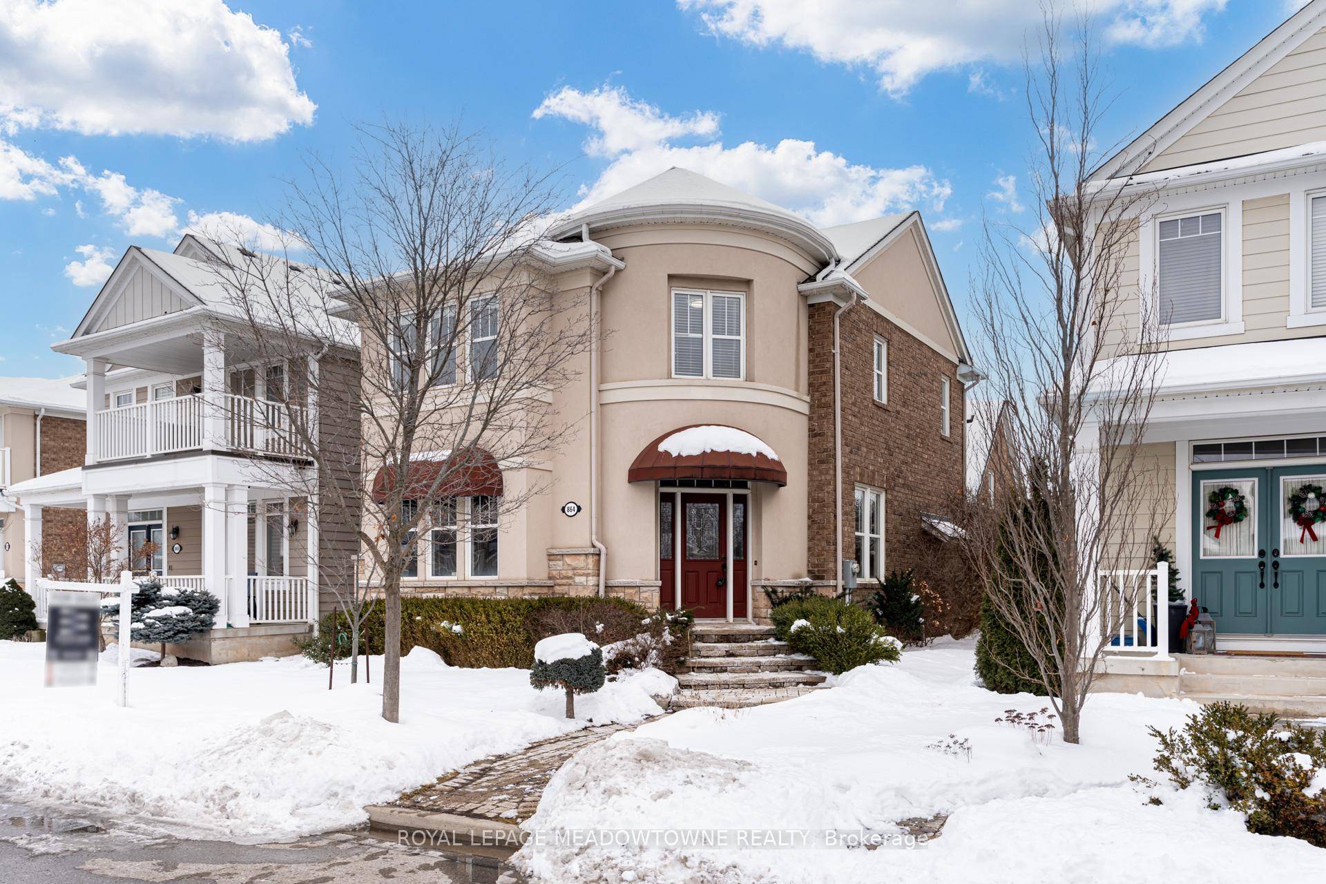 Stunning Courtyard Home in Hawthorne Village Built by Mattamy !