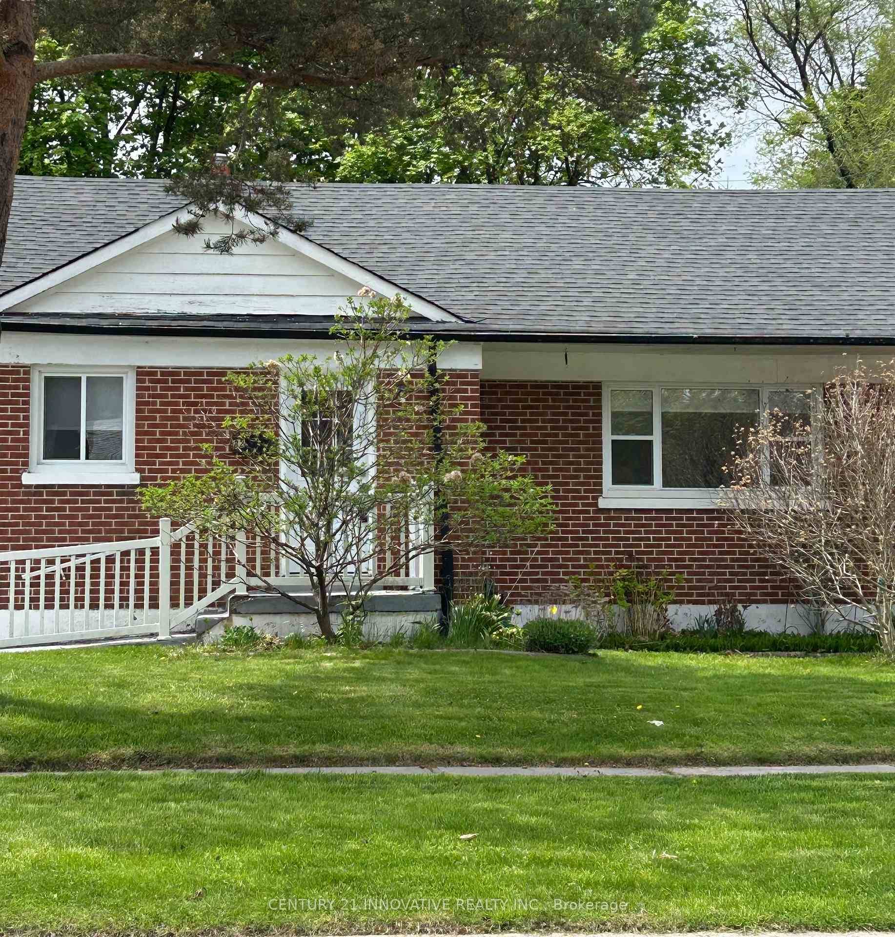 Welcome to this beautifully designed, newly renovated upper floor bungalow, offering modern elegance and comfort.