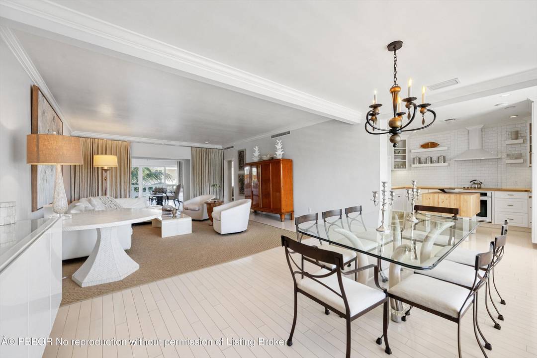 Discover this highly sought after 2 bedroom with a versatile floor plan, 2 bath residence in one of Palm Beach's premier boutique buildings.