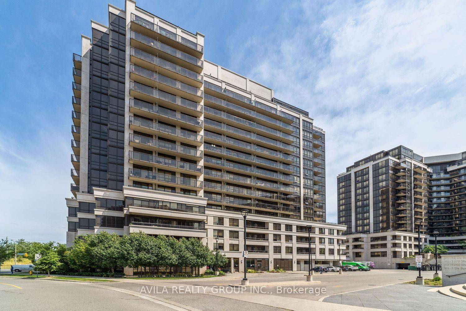 Welcome to a stunning 2 bedroom plus den, 2 bathroom suite, nestled in the heart of North York's York University Heights and just 30 min away from Downtown Toronto.