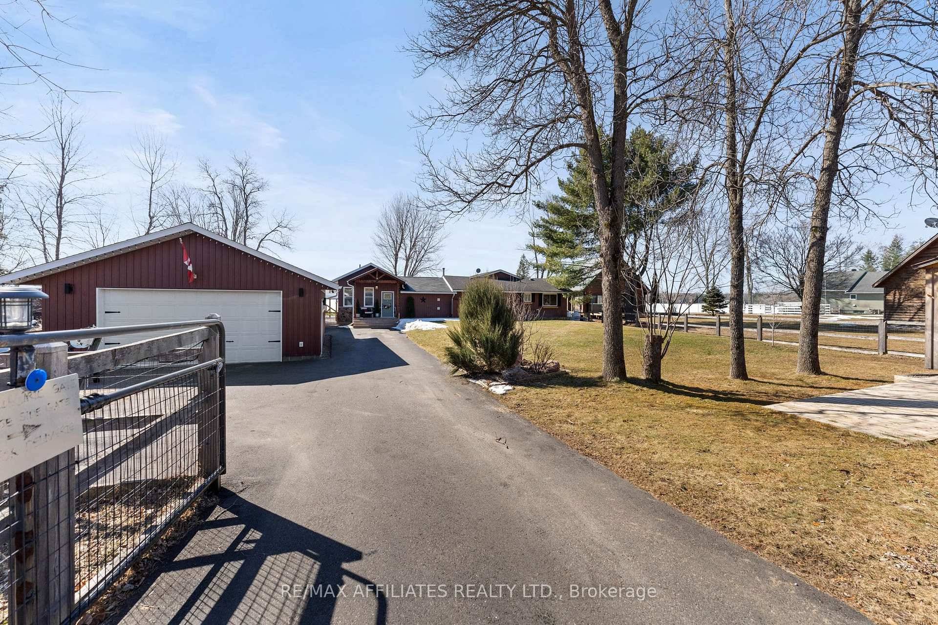 Your dream home awaits on Golden Lake !
