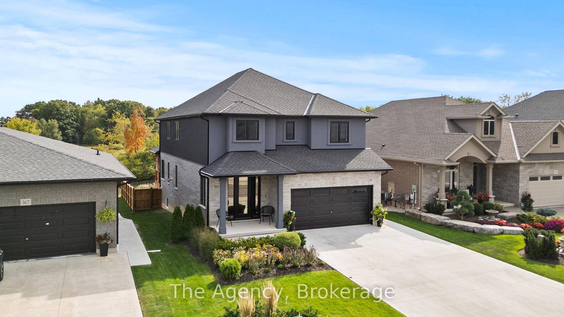 Experience the home of your dreams !