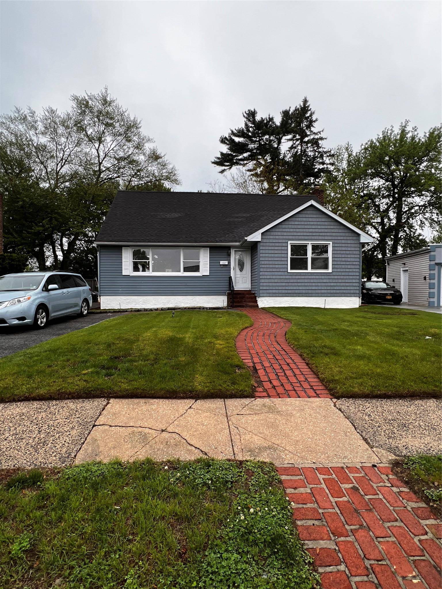 Welcome to this lovely Single family home located in South Valley Stream.