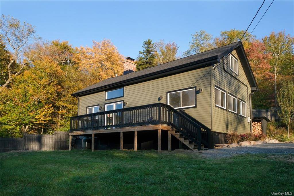 The Willowemoc Schoolhouse in Parksville, NY Nestled amidst the rolling mountains of Parksville, New York, discover the beautifully transformed Willowemoc Schoolhouse.