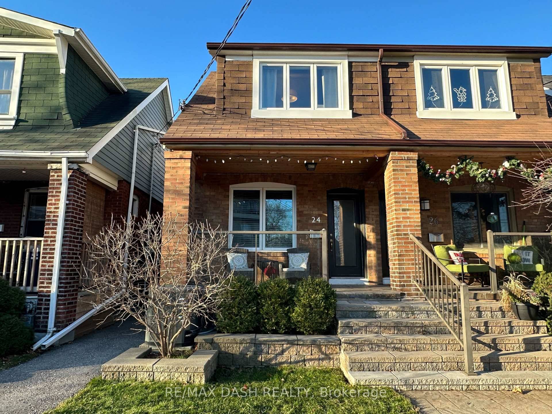 Immaculate Turnkey Family home That Checks All Of The Boxes In Much Sought After Leslieville Neighbourhood.