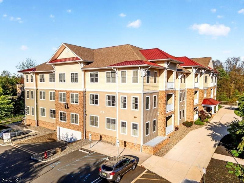 Experience this stunning TOP FLOOR CORNER Condo completely renovated in 2020 with elevator access, offering 2 Primary Bedrooms with 2 Full Bathrooms, a private Balcony Deck, situated near vibrant downtown ...