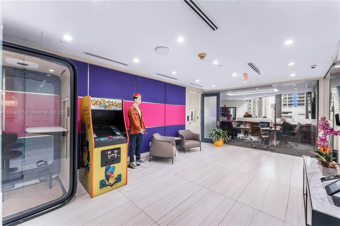 Fully built out, half floor office space in the heart of Brickell featuring a bright contemporary style with 18 private offices, 3 conference rooms, break area with kitchenette, reception area ...