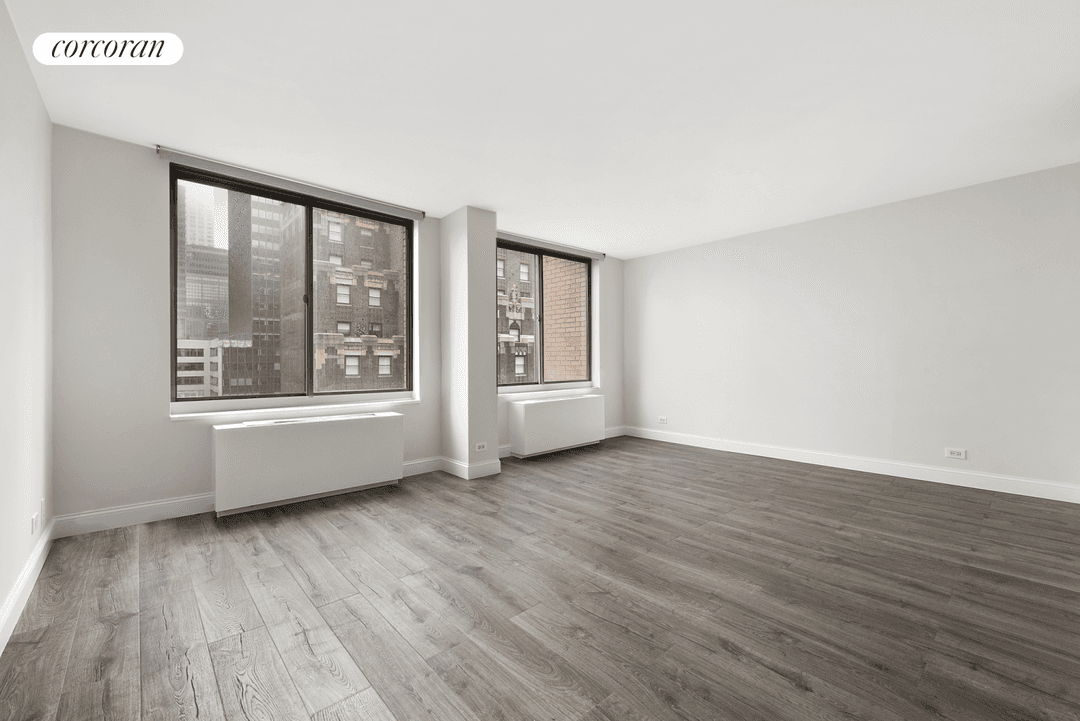 Bright, renovated south facing studio located on a high floor at The Cosmopolitan Condominium, one of Midtown's most established full service residences.