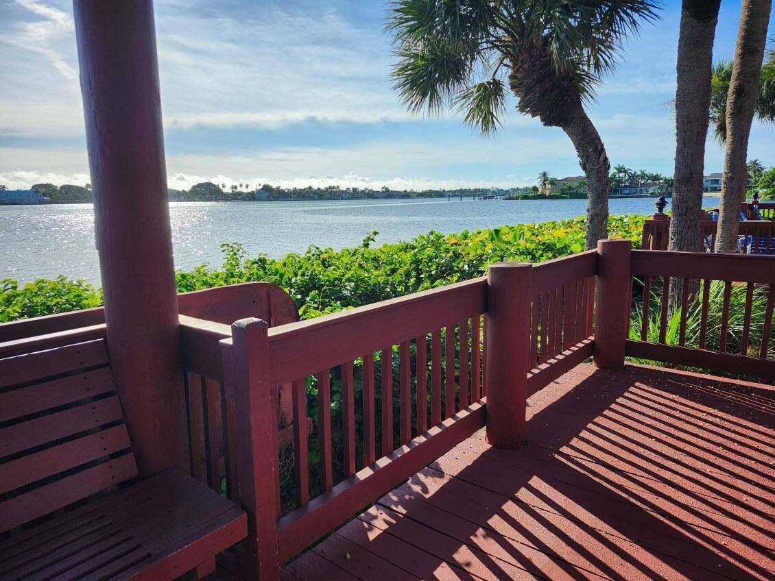 Live the ultimate Florida lifestyle in this stunning 2 bedroom 2 bath condo on the 2nd floor.