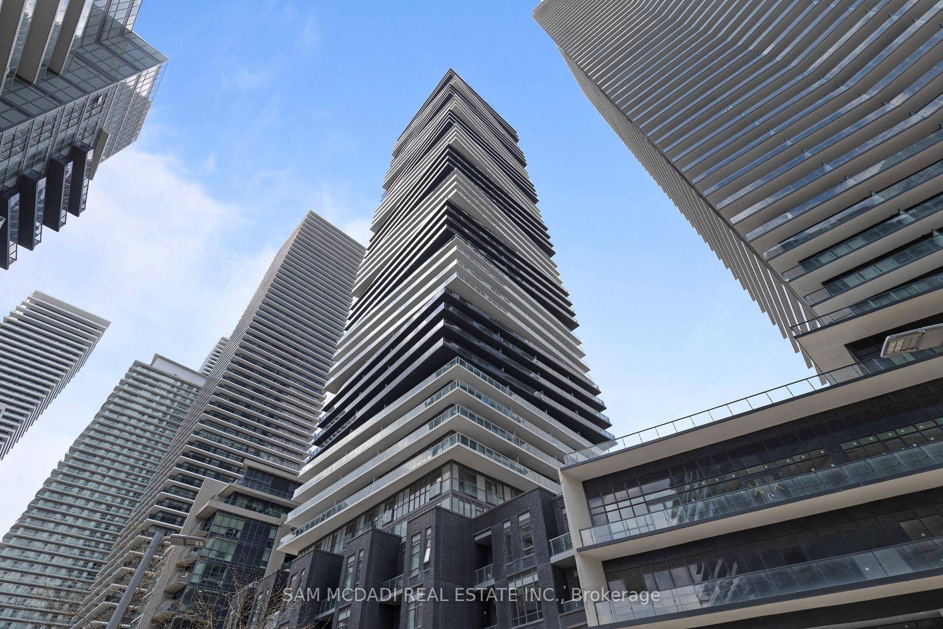 Experience the Pinnacle of Waterfront Luxury Living at Lago at the Waterfront !
