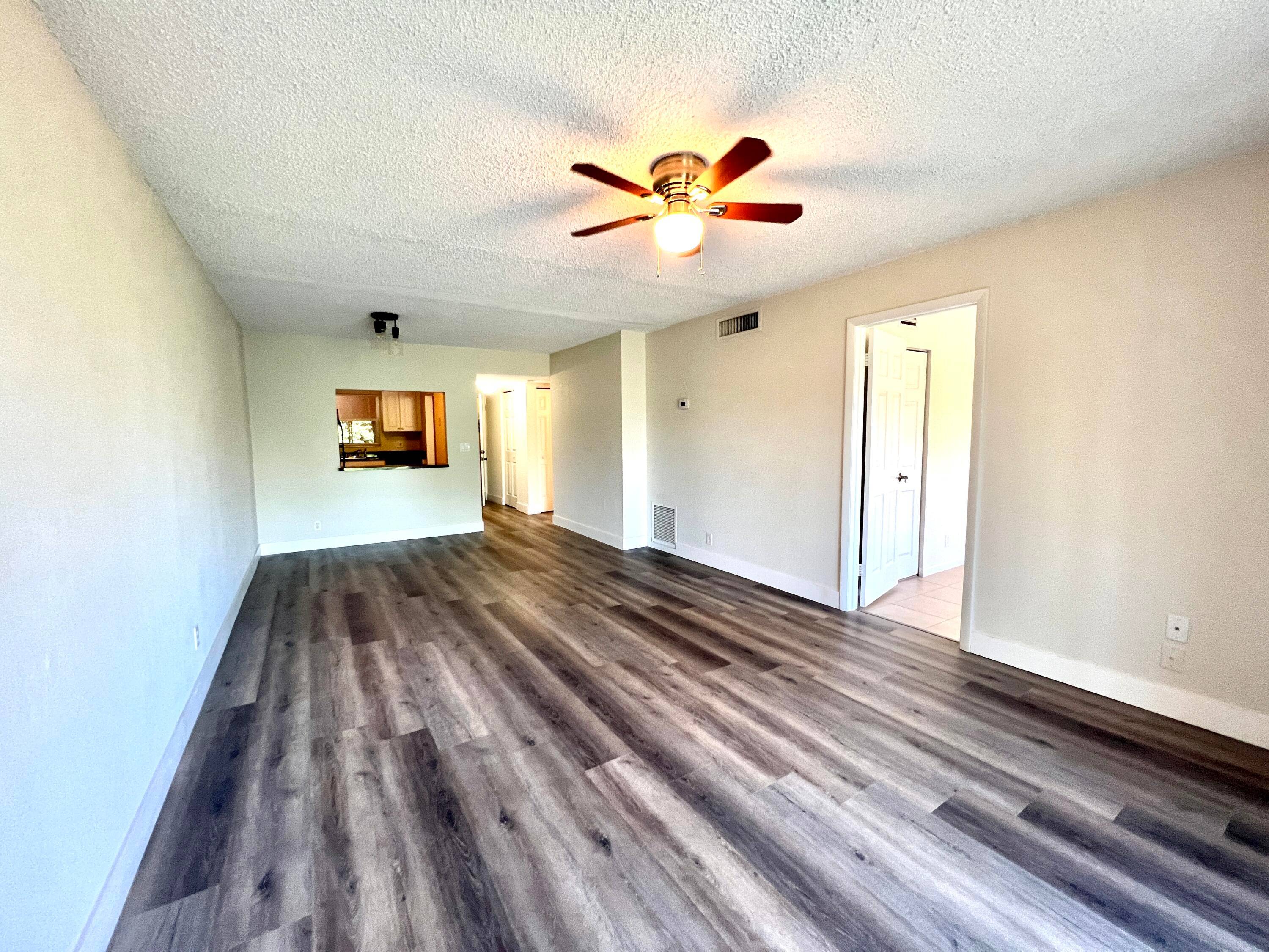 This Newly renovated condo is a prime opportunity to own a home in the desirable Park View at Palm Beach community.