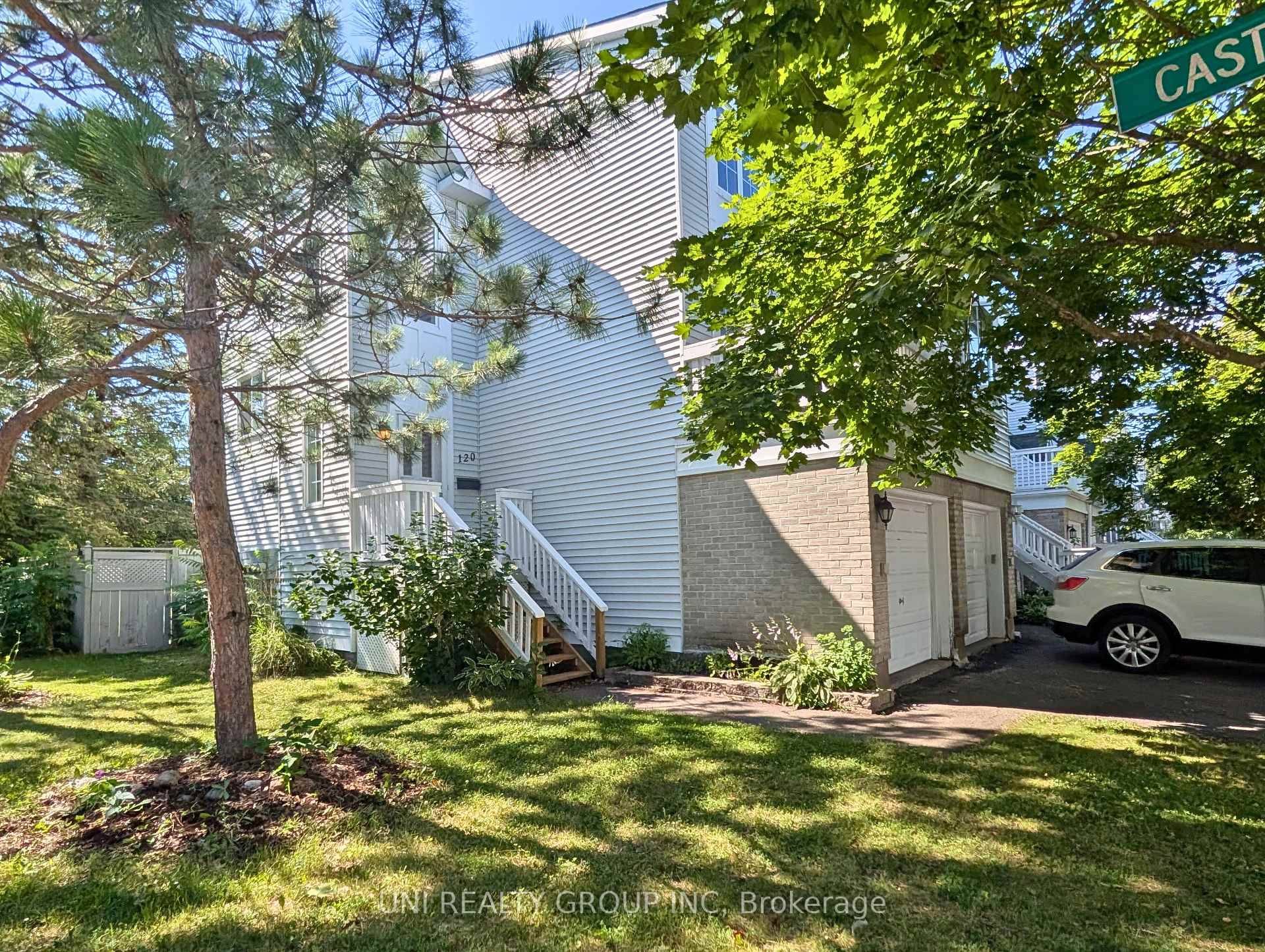 What a great opportunity to own a home that backs onto park space.