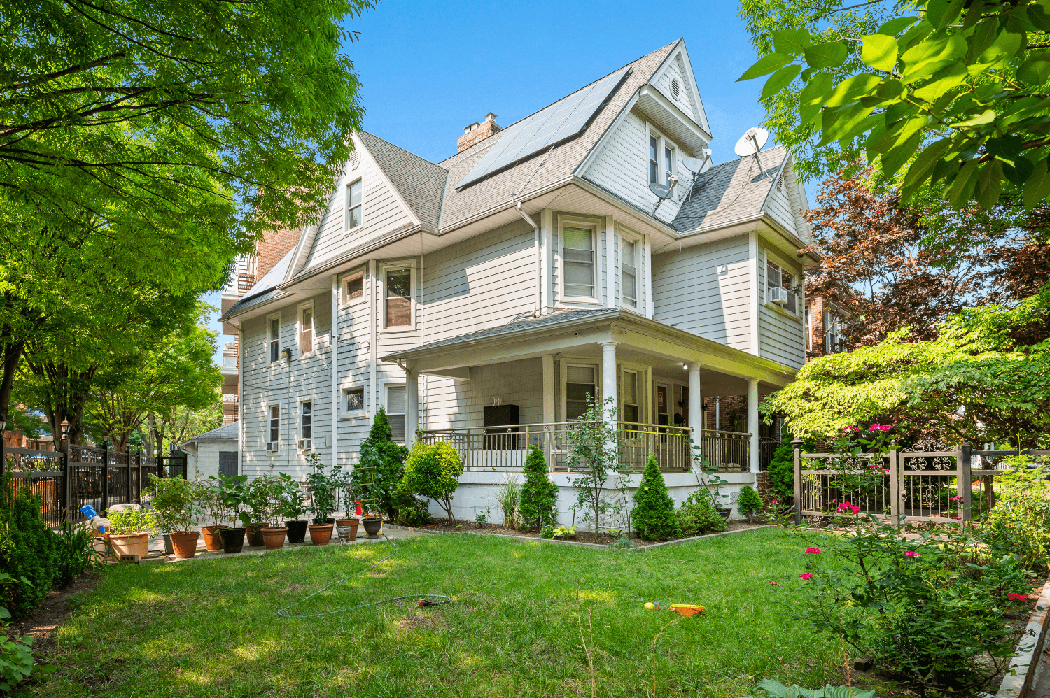 Victorian Living in the heart of Ditmas Park !