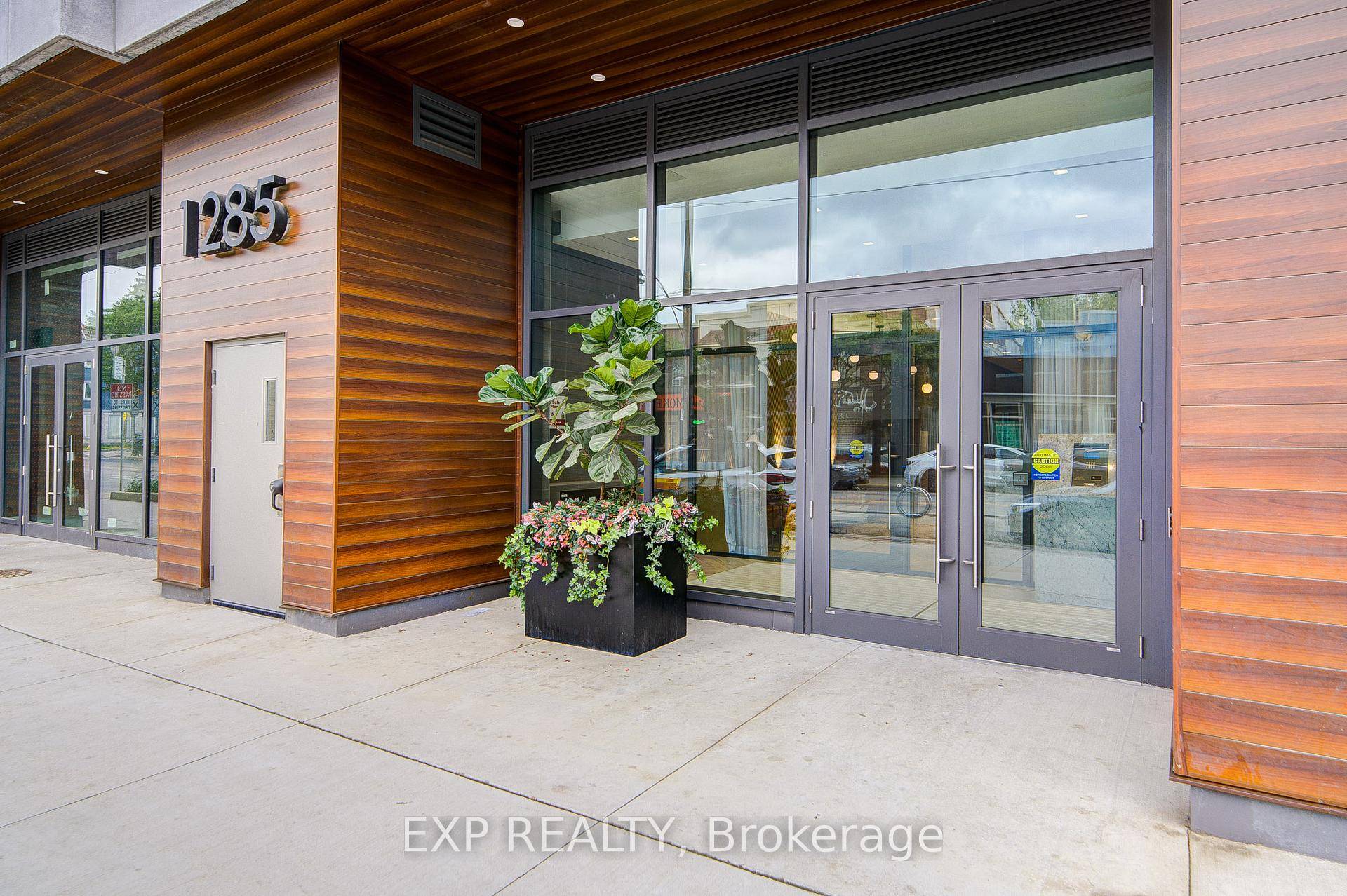 The Poet, Modern Luxury Boutique Condo In The Heart Of Leslieville.