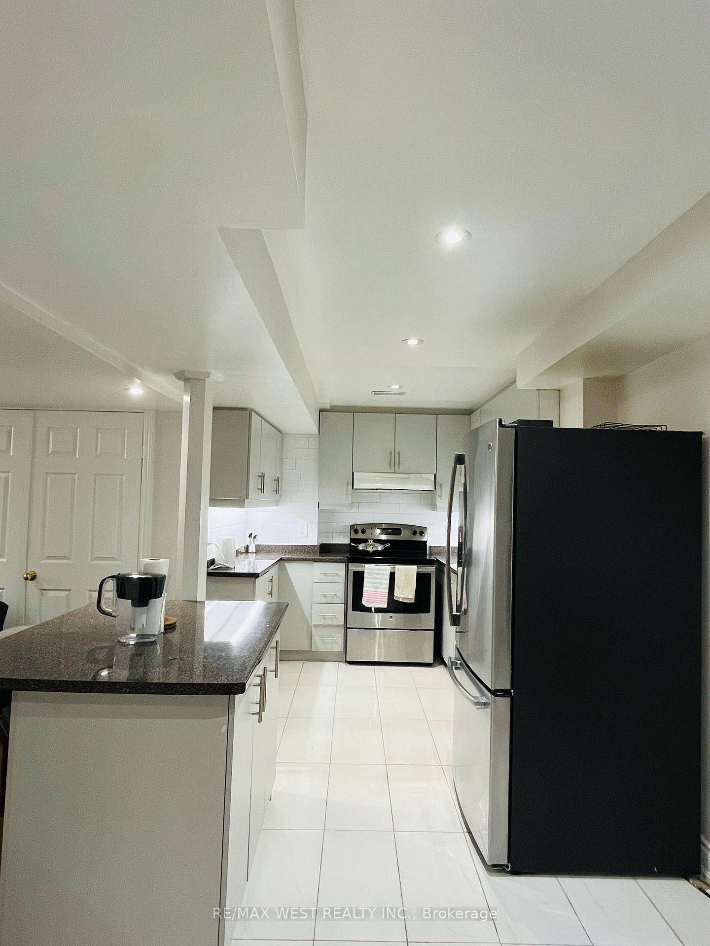 Welcome to the beautiful neighbourhood of McVean and Cottrelle.