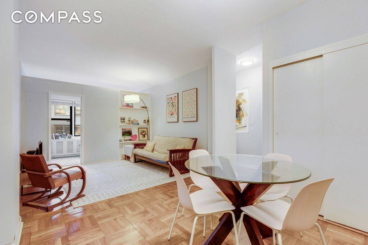 Beautifully Renovated 1 Bedroom in Prime Midtown East !