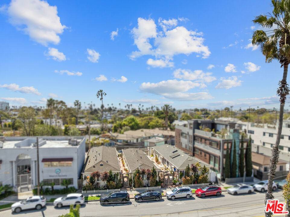 1722   Abbot Kinney Blvd 10BR Marina Del Rey La