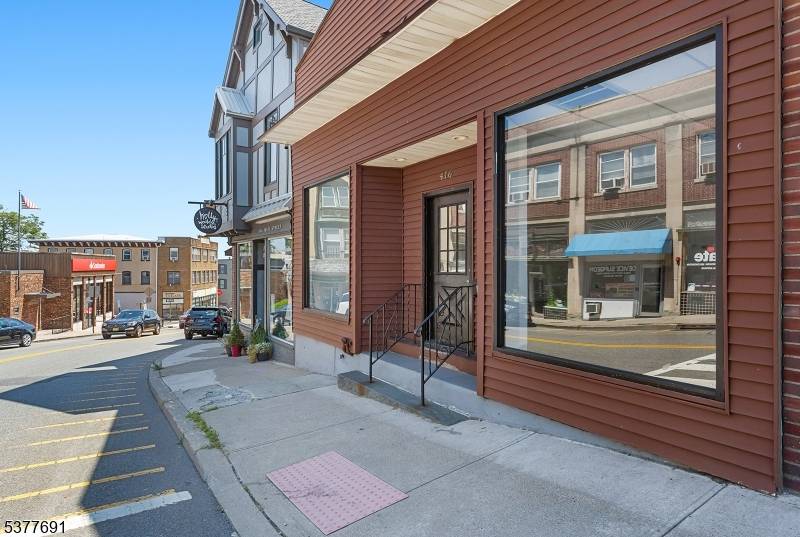 Prime opportunity in the heart of downtown Boonton !
