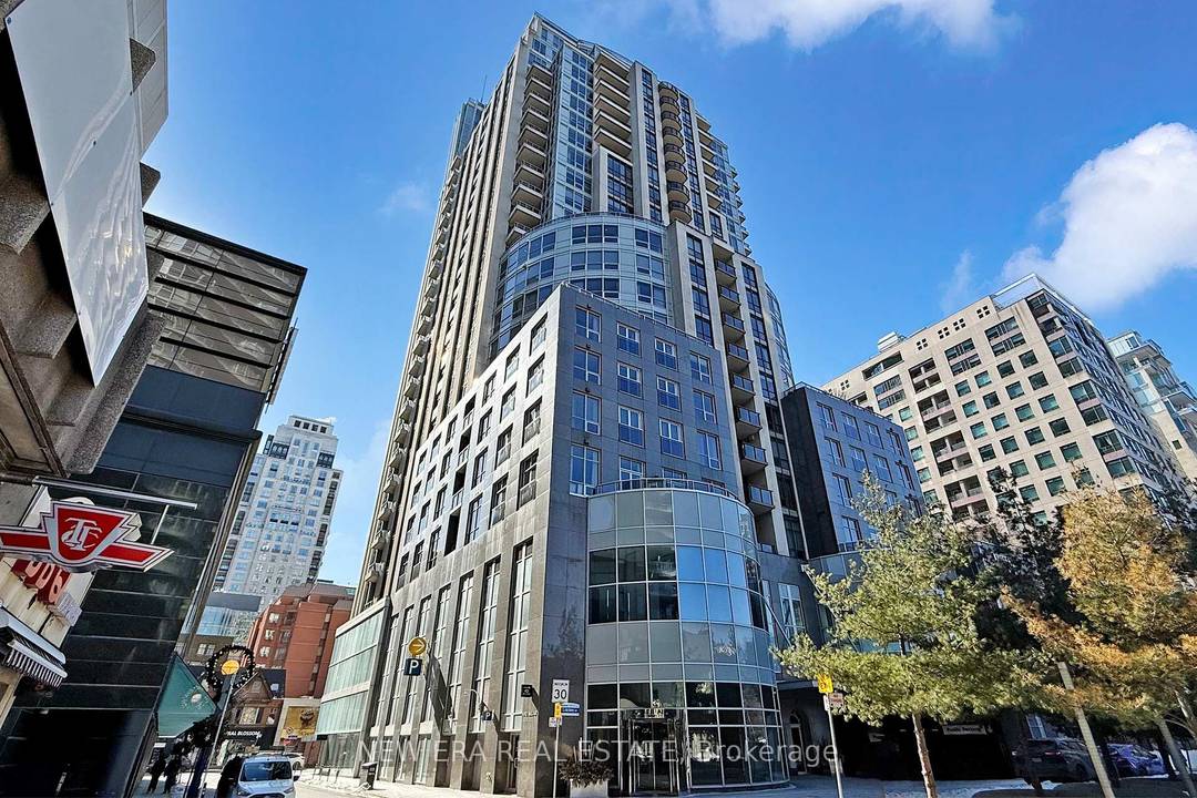 No. 10 Bellair is renowned for being one of the most iconic and prestigious addresses in Yorkville, and 602 is one of its most coveted residences.