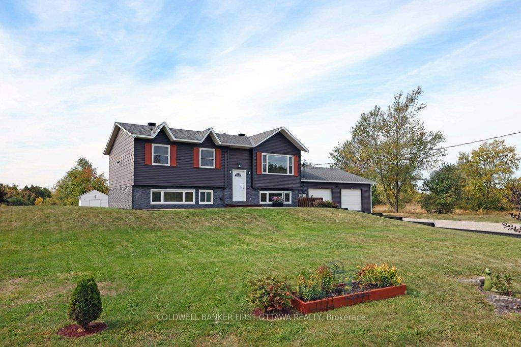 Awesome country quiet 3 2 bedroom 2 bath.