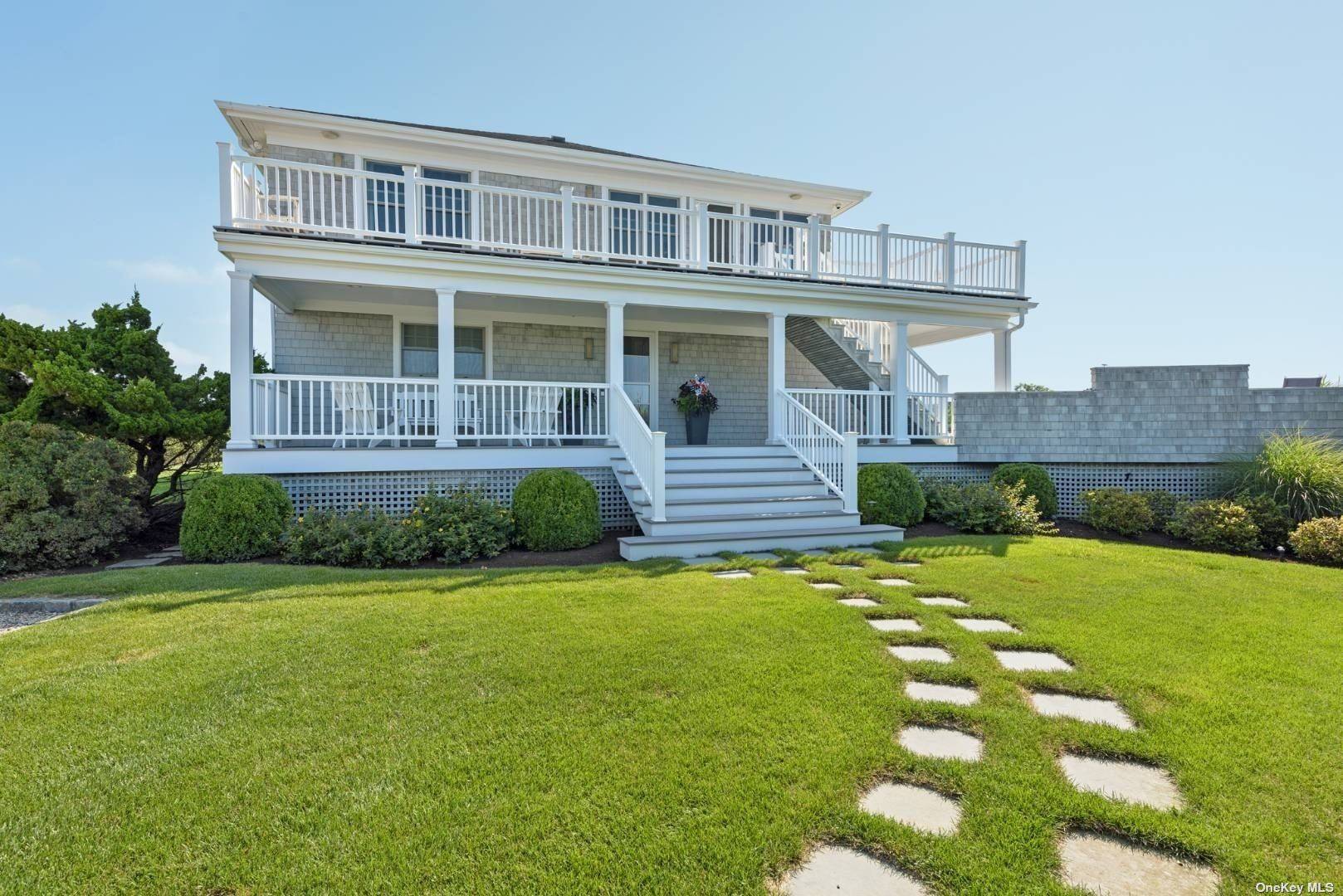 This light filled four bedroom, three and a half bath custom home on the bay takes maximum advantage of the panoramic water views with generous south facing and west facing ...