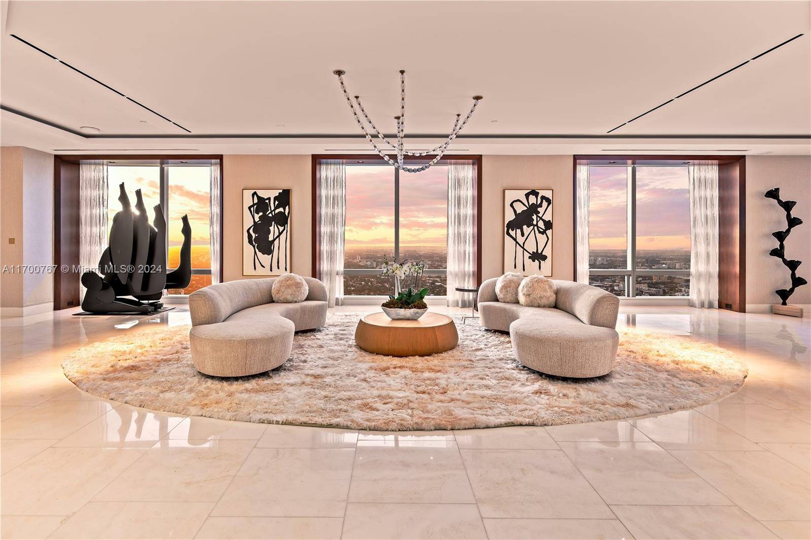 Experience five star living high above Miami on the 70th floor of the Four Seasons Brickell.