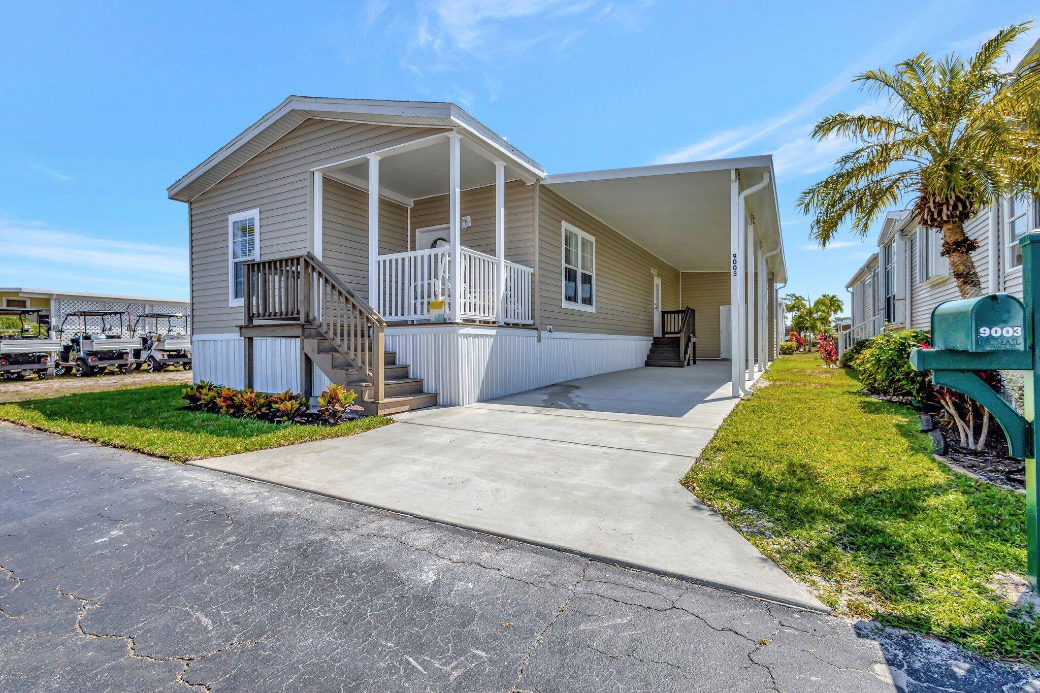 BRAND NEW ! NO LAND LEASE !