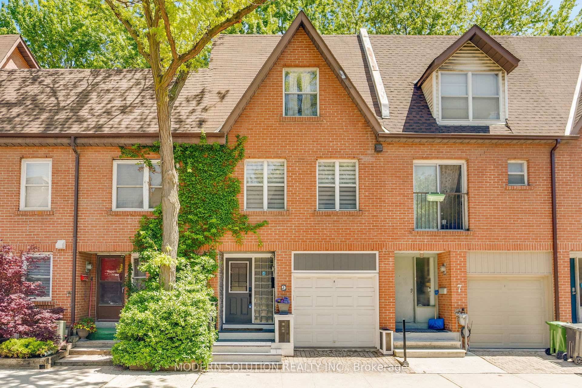 Welcome to 9 Douville Crt !