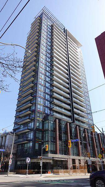 Discover the epitome of luxury living at the prestigious Daniels Paintbox Condominium, ideally located in the dynamic heart of Regent Park.