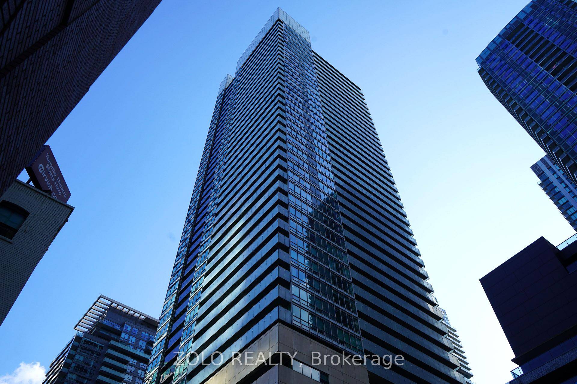 Discover this fully professionally furnished, turnkey unit in Festival Tower Condos, 80 John Street, in Torontos vibrant Entertainment District.