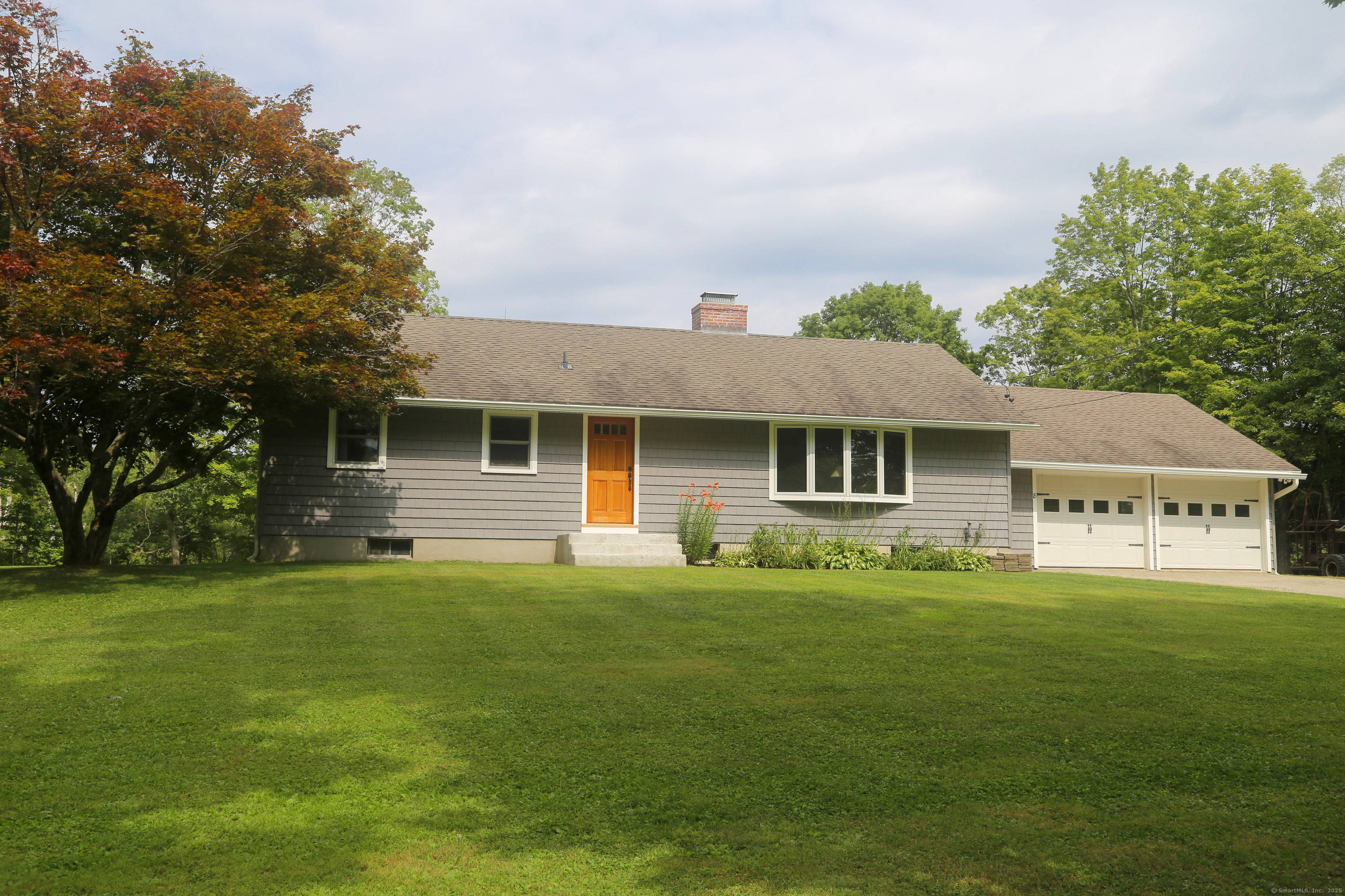 Litchfield 3 Bedroom Ranch on a 1.