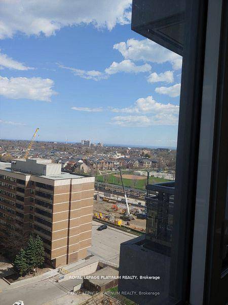 This gorgeous 1 bedroom 1 den Unit Features A Super Functional Layout, Tons Of Natural Light, Soaring 9 foot ceilings, a Light amp ; Airy Modern Kitchen W Stainless Steel ...