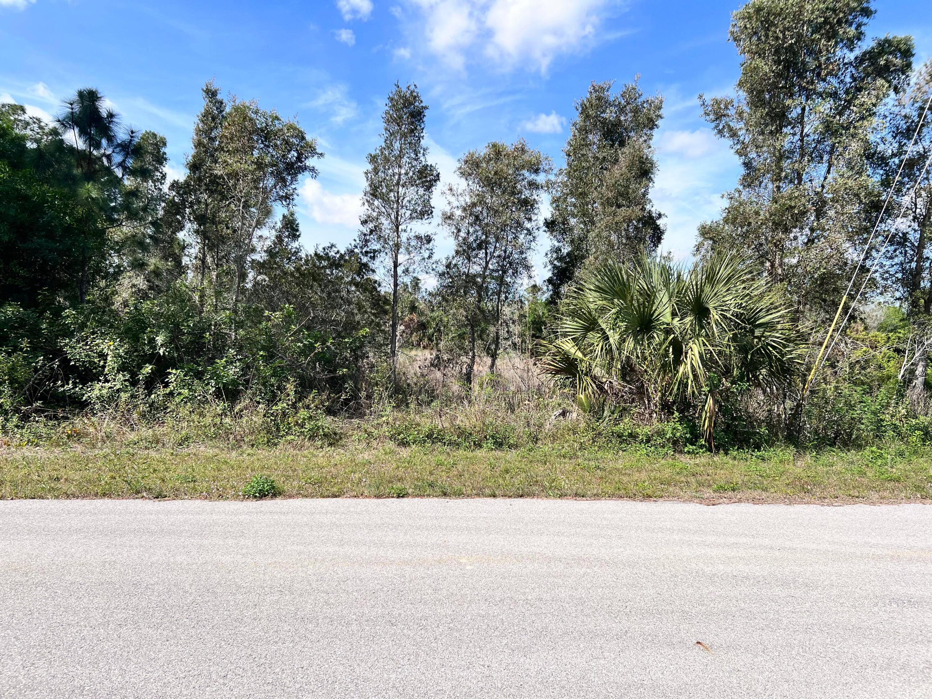 OWNER FINANCING AVAILABLE !