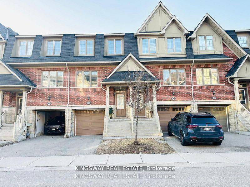 4 Bedroom Beautiful Town House.
