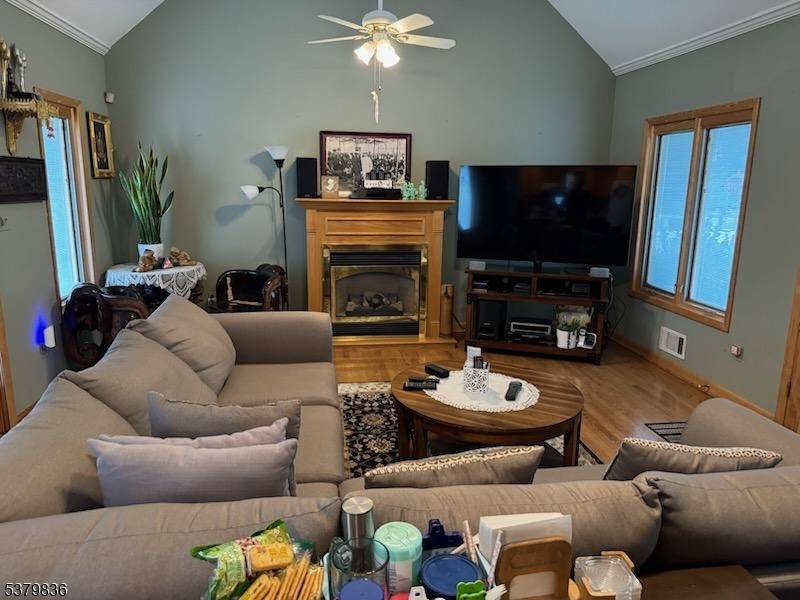 Cozy Cape Cod that is in move in condition.