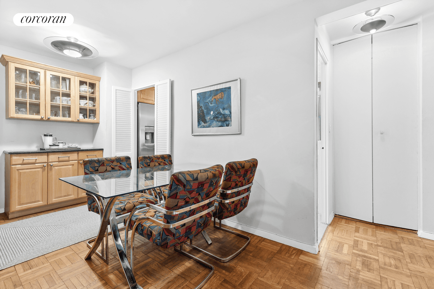 Welcome to 201 East 21st Street 5F in the Gramercy Park neighborhood !