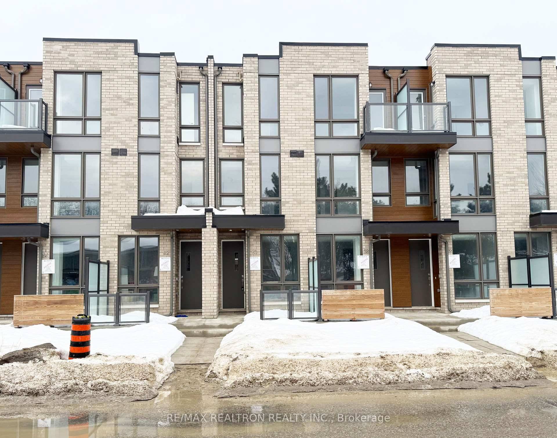 This brand new, never lived in 3 bed, 3 bath condo townhouse by Metropia offers a bright, thoughtfully designed living space with abundant windows and desirable south exposure.