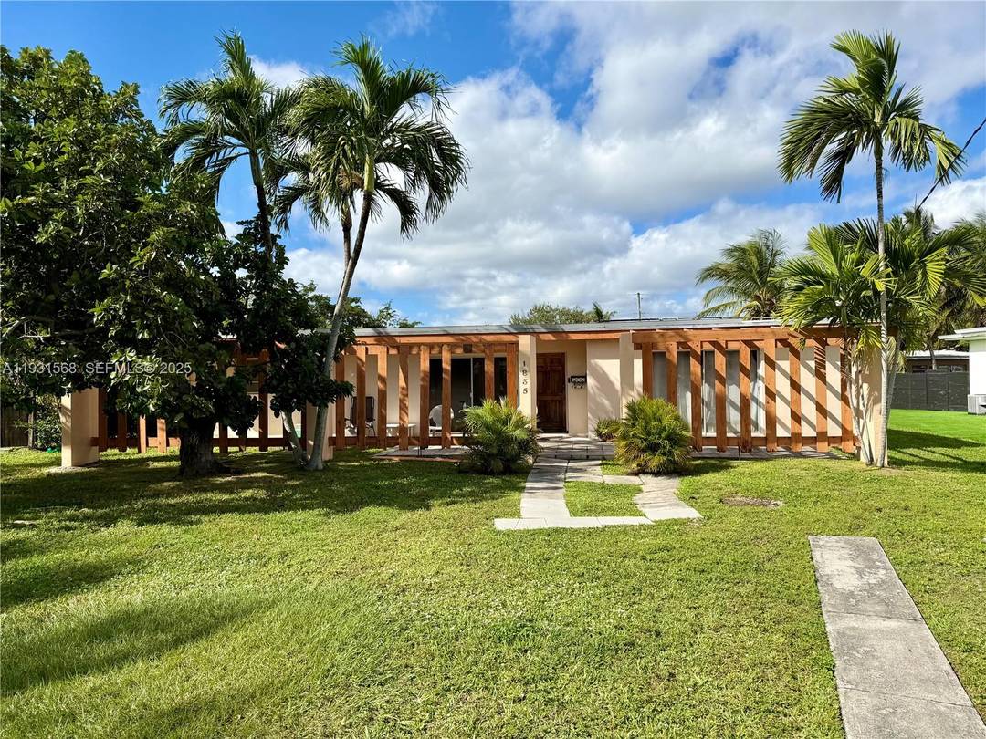 An exceptional opportunity in the 24 7 guard gated community of Keystone Point Islands.