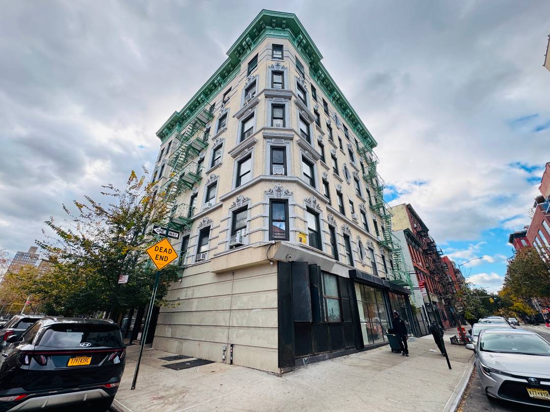 Welcome to 141 Attorney Street.