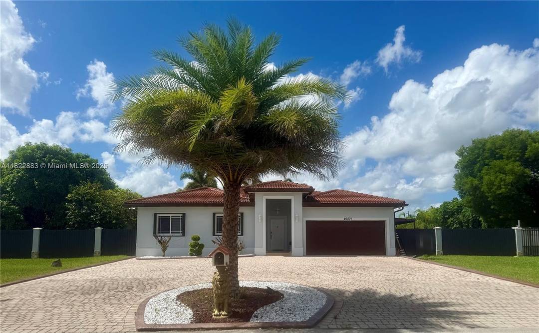 This great corner property features 4 bedrooms amp ; 2 bathrooms, making it the perfect home for your family.