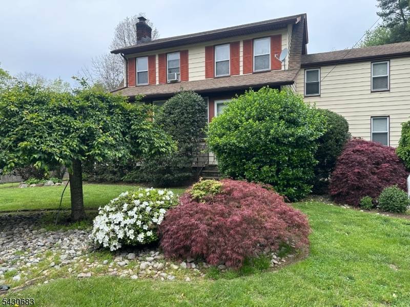 Welcome to this charming Colonial on a.