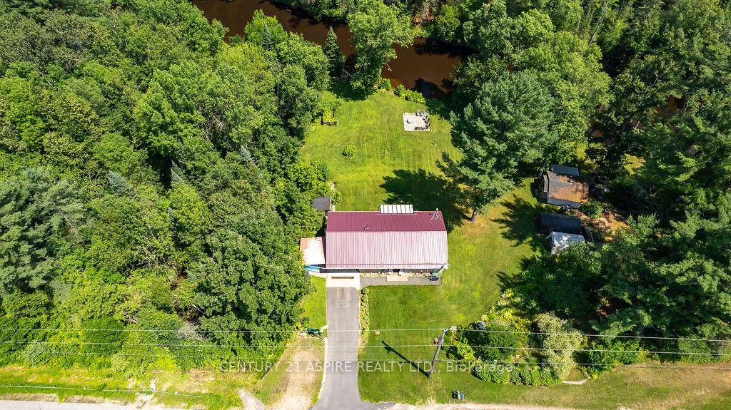 Welcome to your private riverside retreat on the beautiful Indian River !