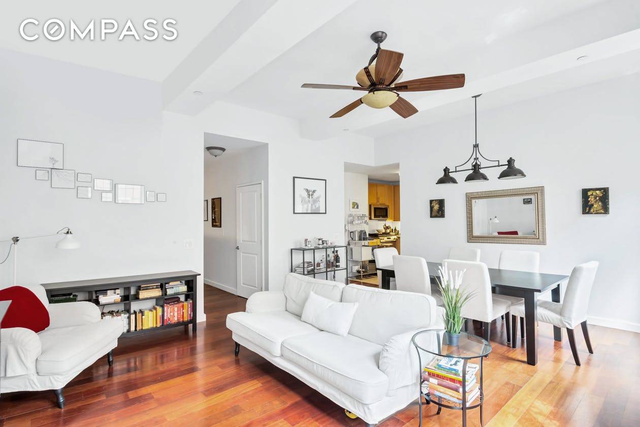 Enjoy this unique 2100sf 3 Bedroom Triplex home featuring Master Bedroom with a large WIC dressing room and master bathroom with double sinks and a jacuzzi tub, two additional bedrooms ...