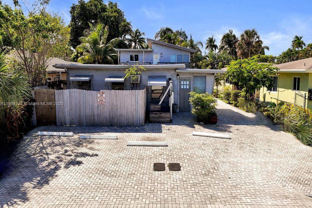 Don t miss this exceptional investment opportunity in the highly sought after Lake Ridge neighborhood.