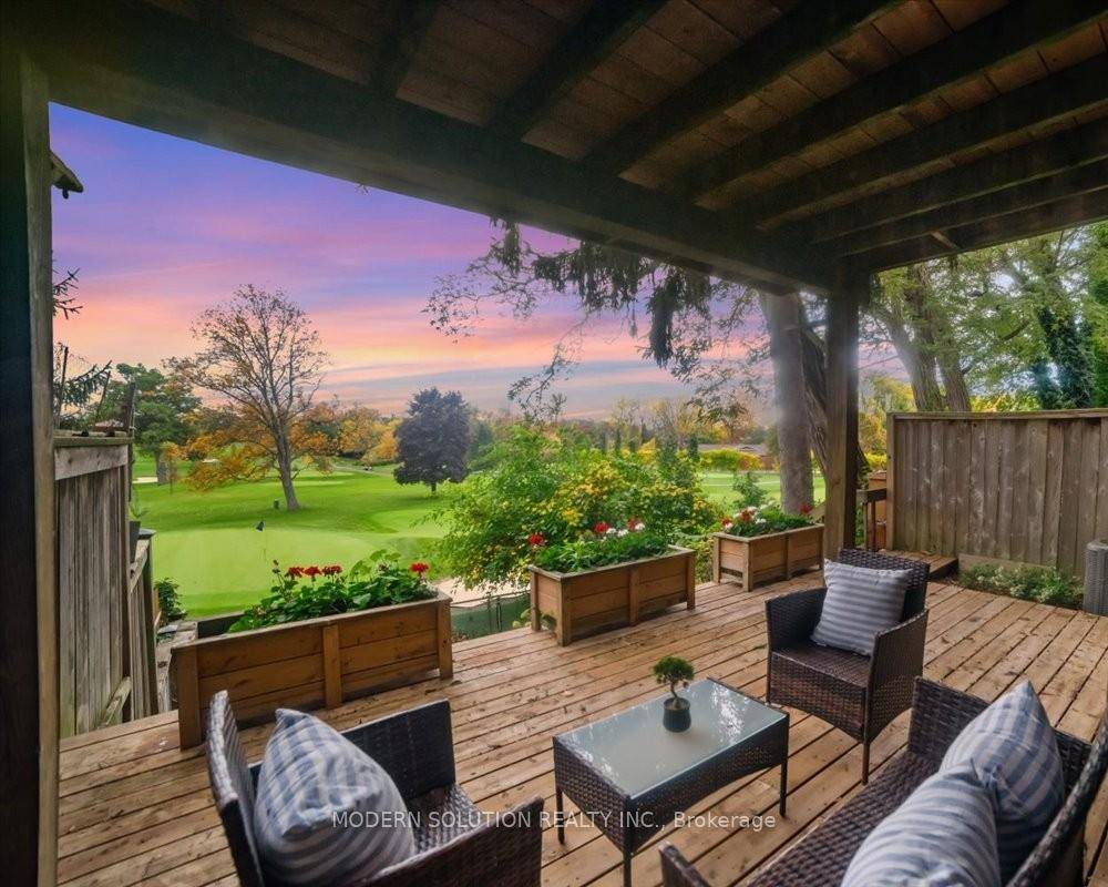 A Rare Opportunity Backing Onto Credit Valley Golf Course.