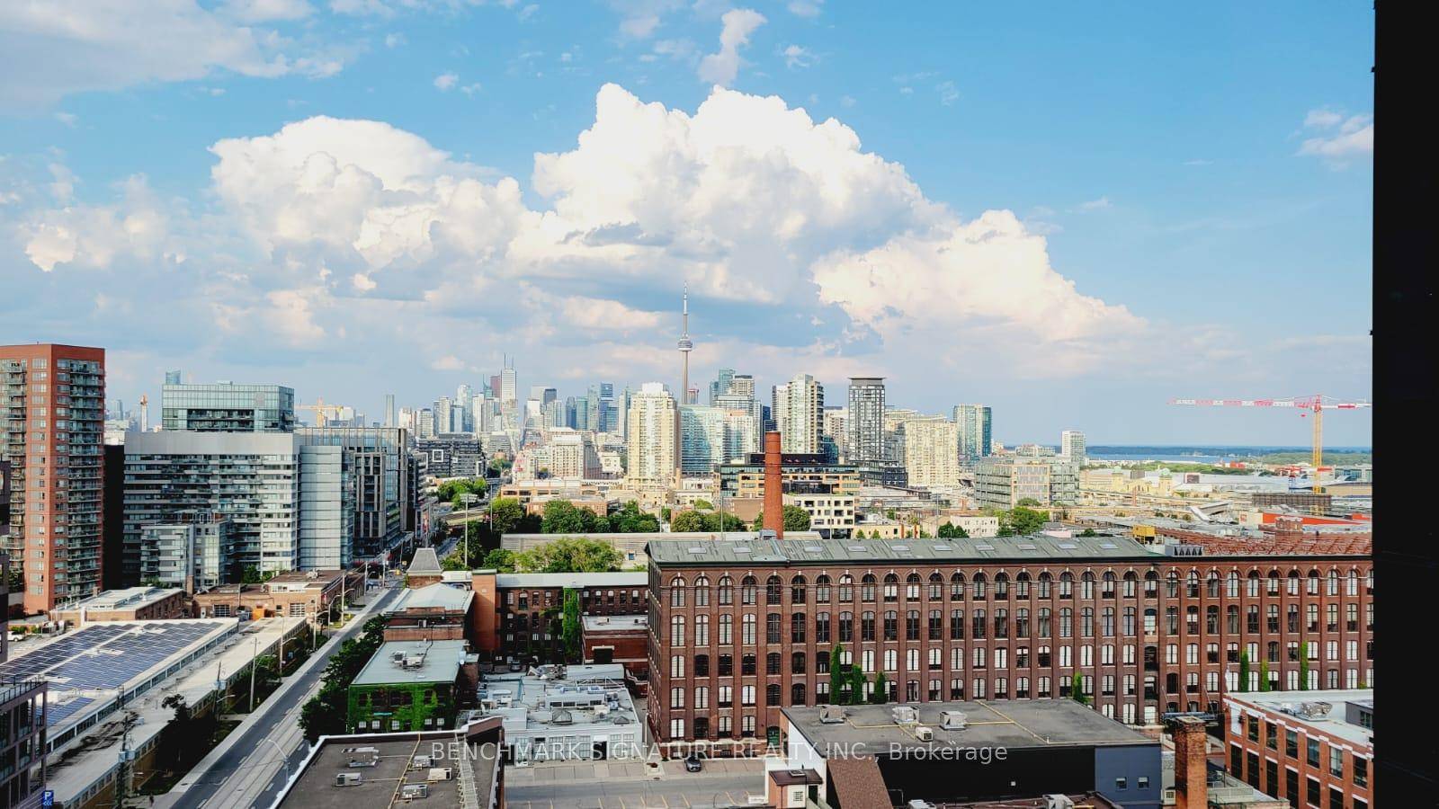 Lower Penthouse With 10 Ft Ceilings amp ; Breathtaking CN Tower View At XO By Lifetime.