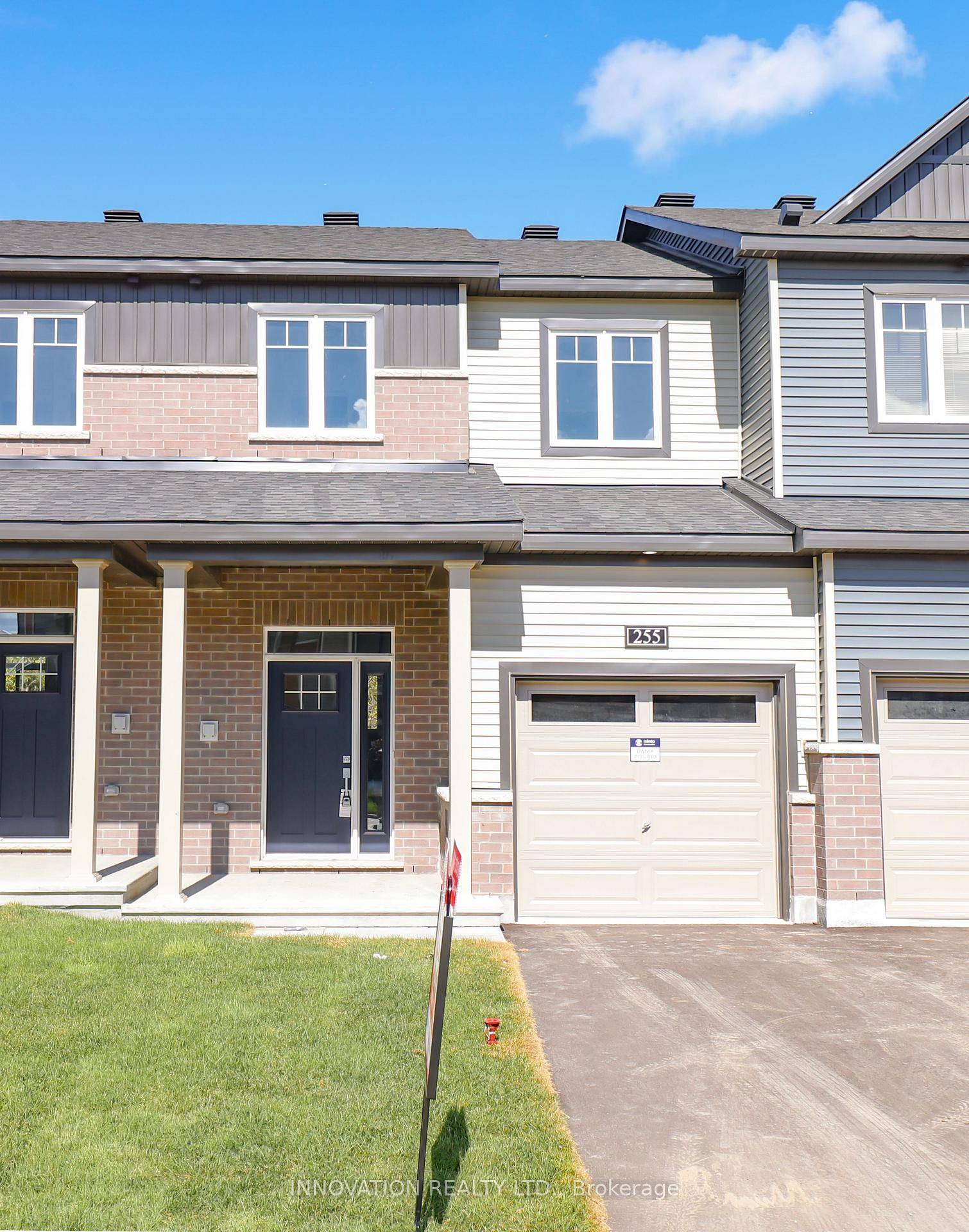 For Rent Stunning 3 Bedroom Townhome on a Premium Lot 255 Elsie Macgill Walk a beautifully designed townhouse situated on a rare premium pie shaped lot with no rear neighbours ...